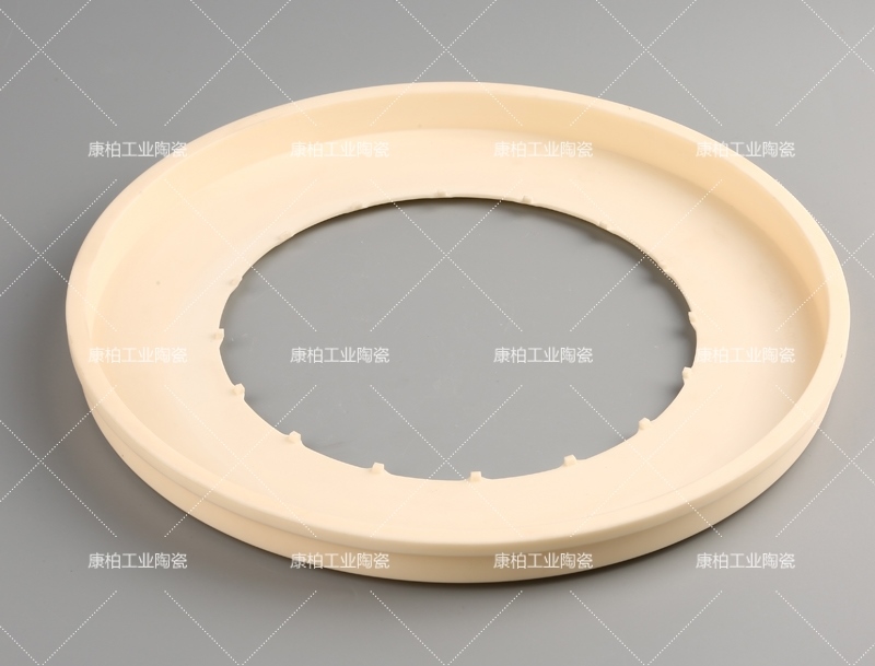 在生物醫(yī)學(xué)領(lǐng)域，氧化鋁陶瓷能替代金屬嗎？